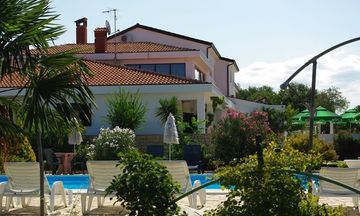 Hotel Villa Holiday