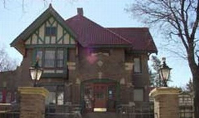 The Mansion Bed & Breakfast Exterior