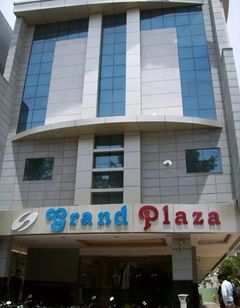 Super OYO Capital O Hotel Grand Plaza