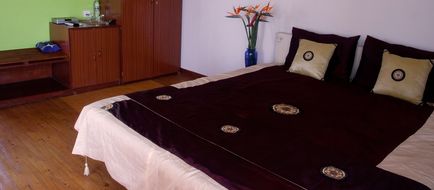 Rococco at Ashvem Room