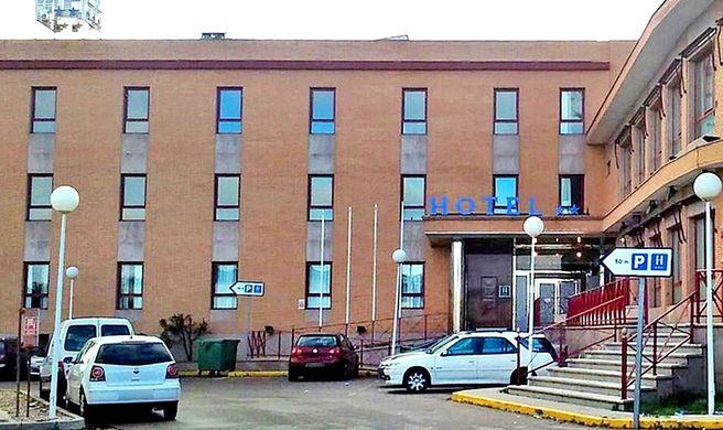 Humanes De Madrid Hotel Exterior