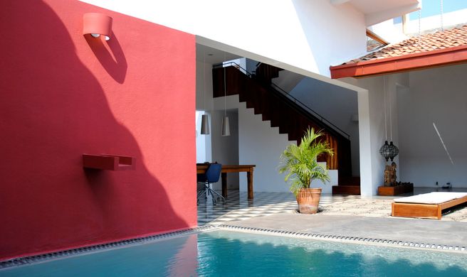 Los Patios Hotel Exterior