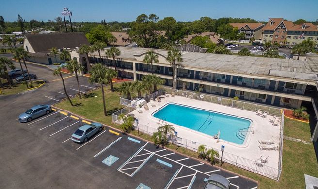 Bayside Inn Pinellas Park - Clearwater Exterior