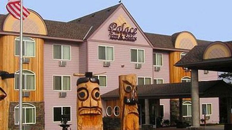 Palace Inn and Suites Lincoln City Exterior