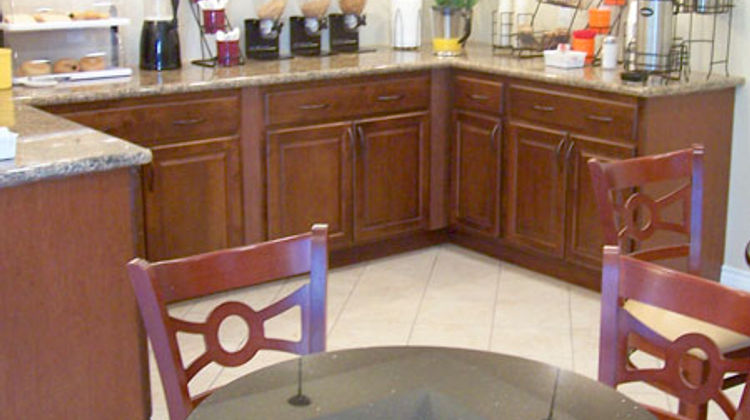 Executive Inn & Suites Joaquin Lobby