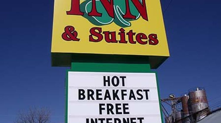 Irish Inn & Suites Muleshoe Exterior