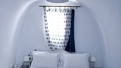 Armeni Village Rooms & Suites