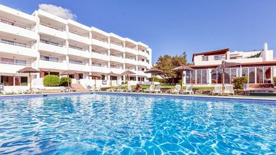 Camelina Suites