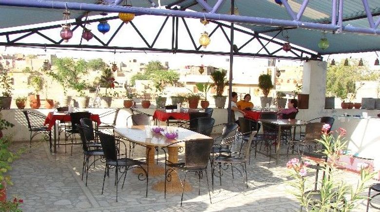 <b>Hotel Golden City Restaurant</b>