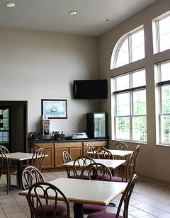 Lakefront Paradise Lodge