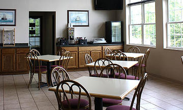 Lakefront Paradise Lodge