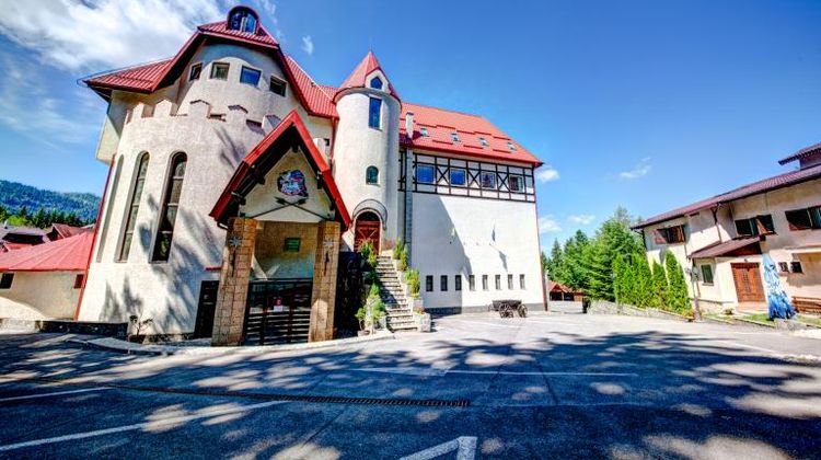 House of Dracula Exterior