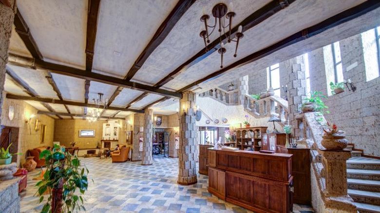<b>House of Dracula Lobby</b>