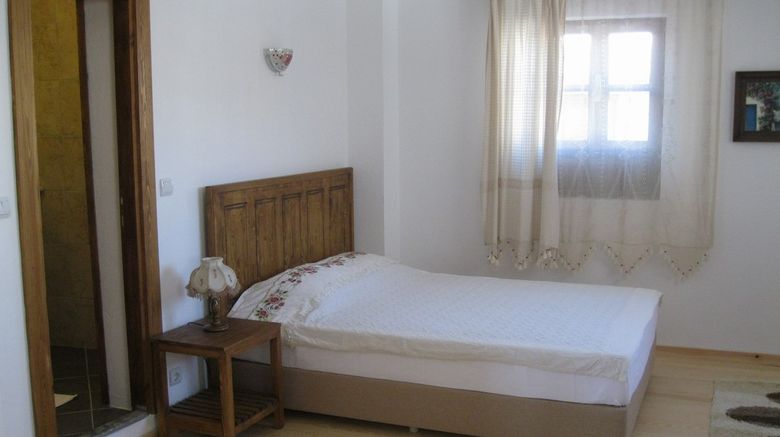 Naz Han Hotel Room