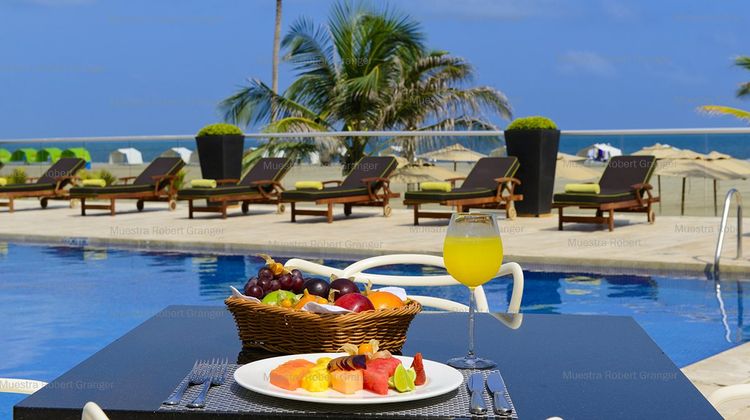 Holiday Inn Cartagena Morros Pool