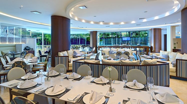 Holiday Inn Cartagena Morros Restaurant