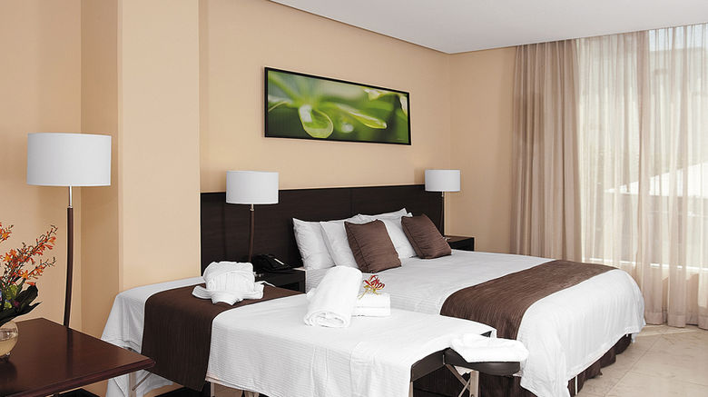 <b>Studio Hotel Room</b>
