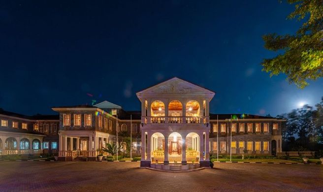 Muthu Sovereign Suites & Spa Exterior