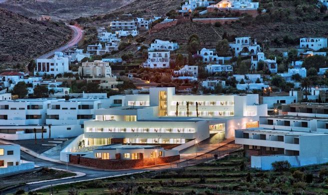 Calagrande Hotel Exterior