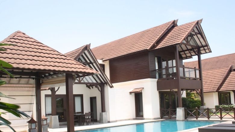 <b>The LaLiT Resort & Spa Bekal Suite</b>