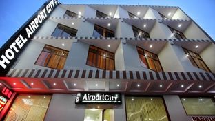 Hotel Airport City