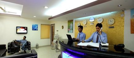 Hotel Airport City Lobby