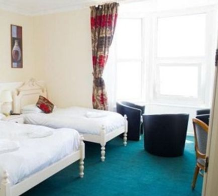 Queensbridge Hotel Room