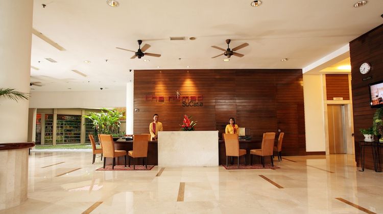 Oakwood Hotel & Residence Kuala Lumpur Lobby