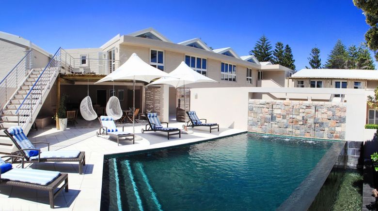 <b>Abalone Guest House Pool</b>