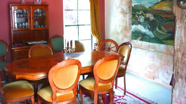 <b>Villa Della Rosa B&B Restaurant</b>