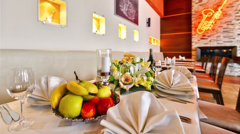 <b>Terra Complex Banquet</b>