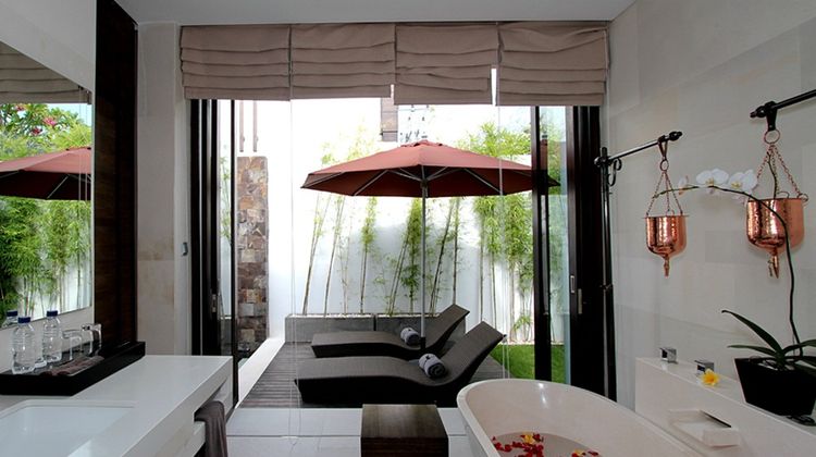 eqUILIBRIA Hotels Seminyak Spa