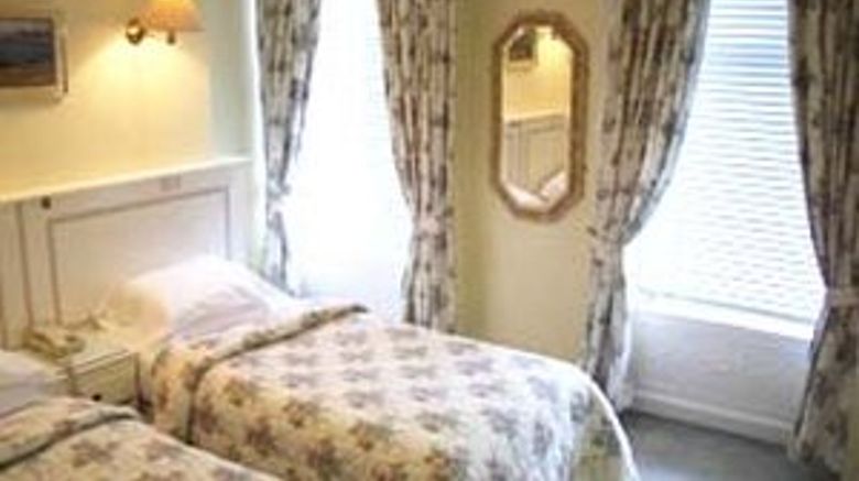 <b>Dergvale Hotel Room</b>