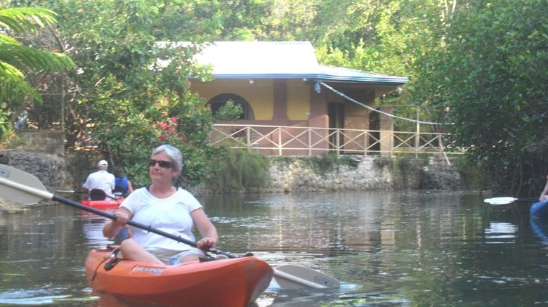 <b>Kayak Lodge Health</b>