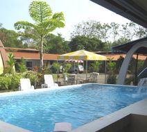 Kayak Lodge Pool