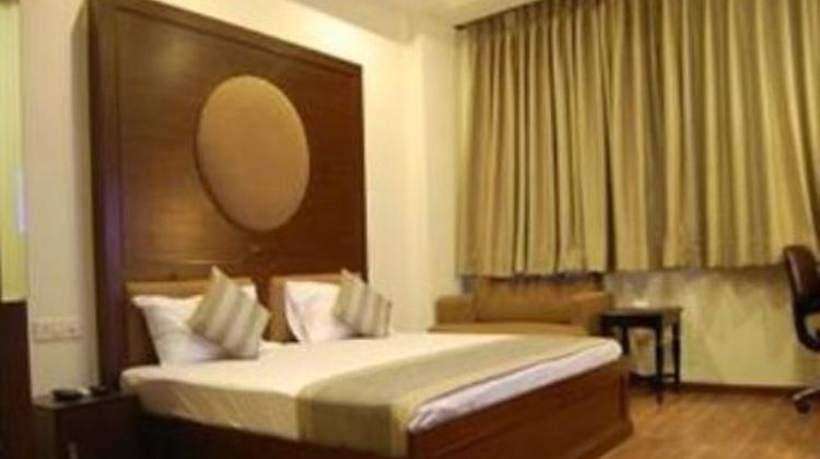Hotel GRD Inn Room