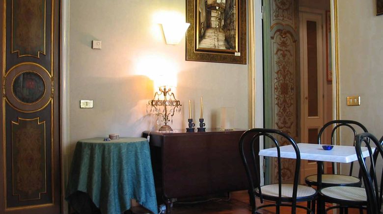 <b>Martina House Residence Meeting</b>