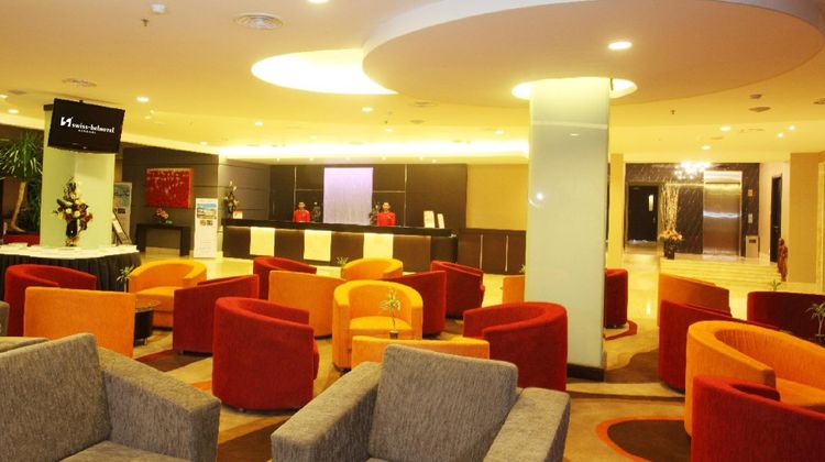 Swiss-Belhotel Kendari Lobby