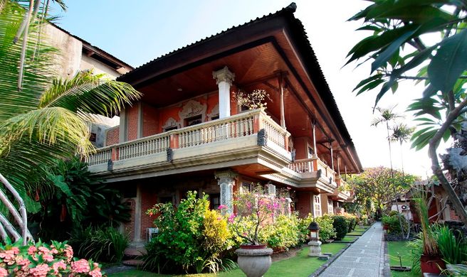 Adi Dharma Cottage Exterior