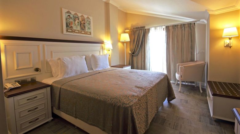 <b>Dalyan Resort Room</b>