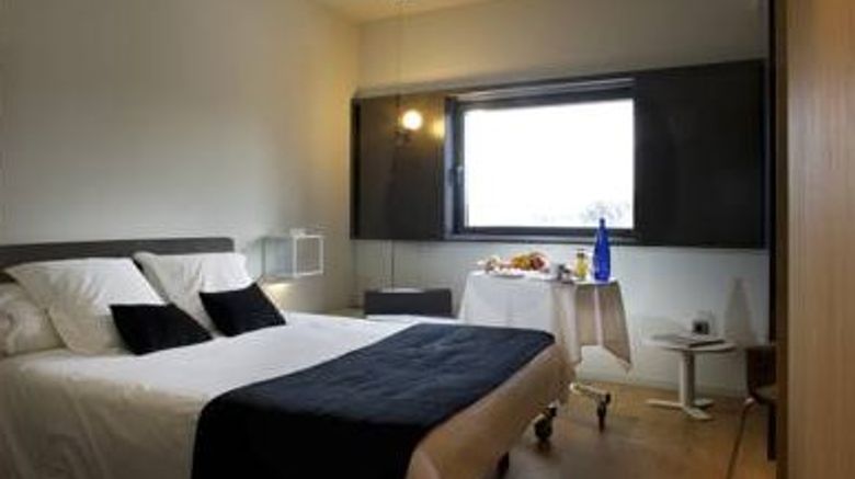 <b>Mossa Hotel Room</b>