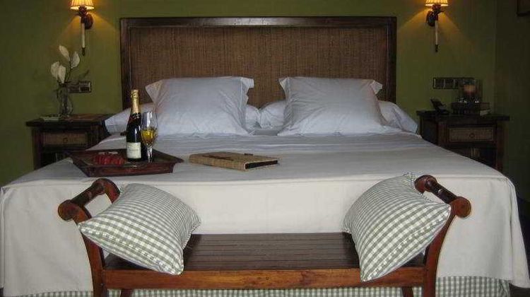 Los Enebrales Resort & Spa Room