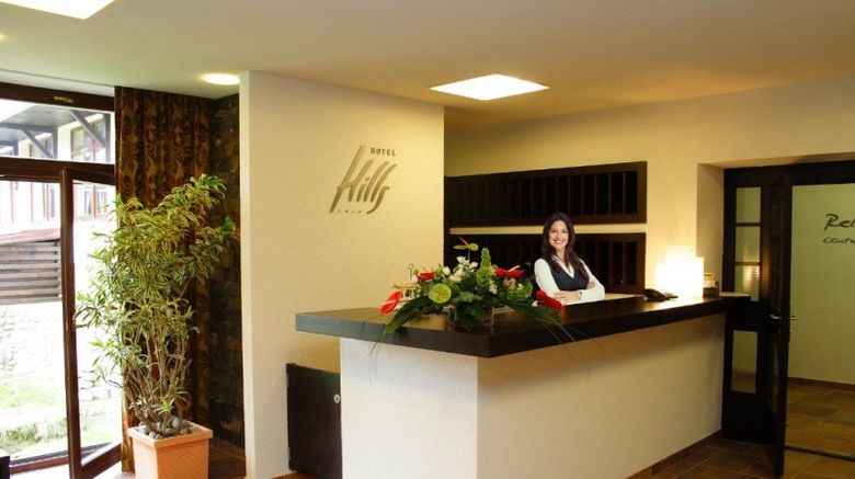 <b>Hotel Hills Lobby</b>
