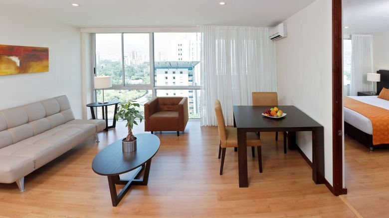 <b>Esteler Apartamentos Medellin Suite</b> <b>Esteler Apartamentos Medellin Suite</b>