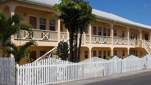Connie's Comfort Suites