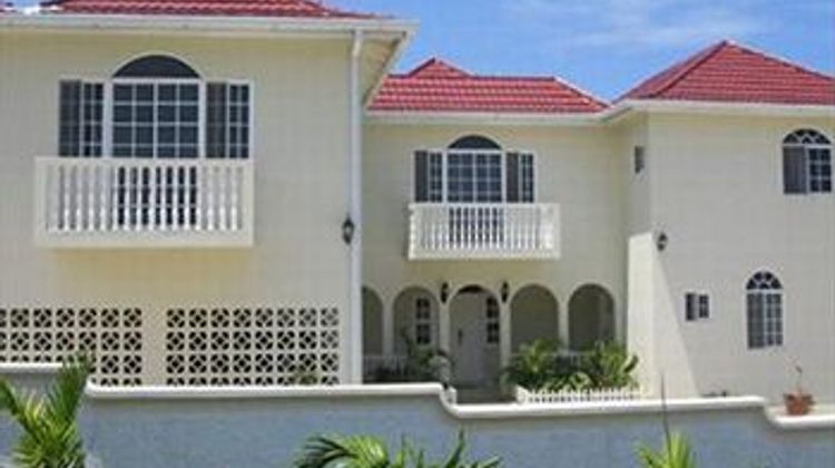 Retreat Guesthouse Luxury Suites Exterior