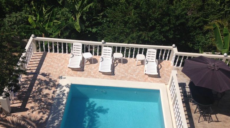 <b>Retreat Guesthouse Luxury Suites Pool</b> <b>Retreat Guesthouse Luxury Suites Pool</b>
