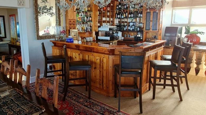 <b>On the Beach Guesthouse Bar/Lounge</b> <b>On the Beach Guesthouse Bar/Lounge</b>