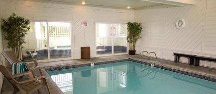 The Wayside Inn Pool