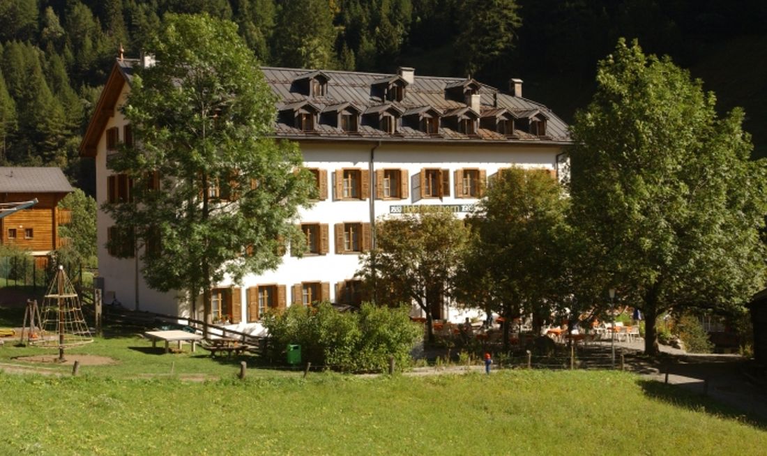 Ofenhorn Hotel Exterior